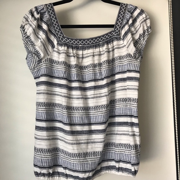 Max Studio Boho Blue & White Blouse Small - Picture 2 of 3